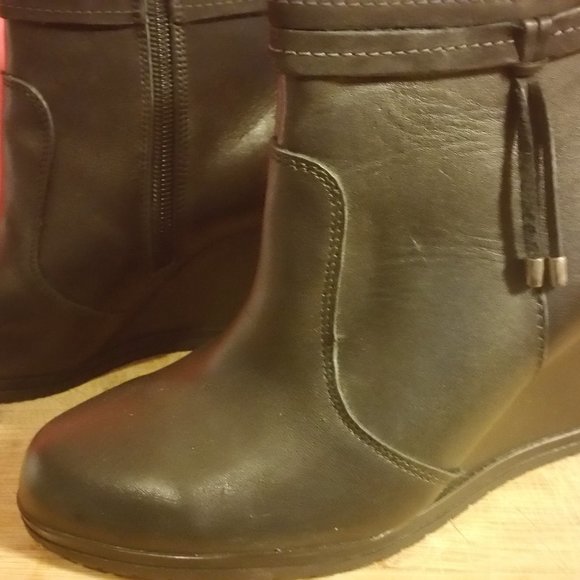 Flexis All Leather BOOTIES WITH NEW  WITHOUT BOX.....  ***   SHOES STILL MINT ! - Picture 2 of 7